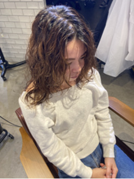 i057721683_349-262 春にくるくるヘアーにしませんか?_20210401_1