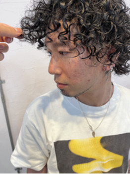 カーリーヘアお任せください_20220826_1