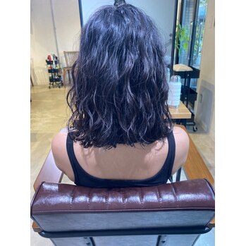 ミディアムスタイルにスパイラルパーマ！_20210820_1