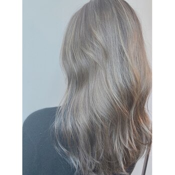 i054656008 ロングヘアーにハイライト!_20210114_1