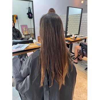 i110399870 顔型に合わせたレイヤーカット_20240829_2