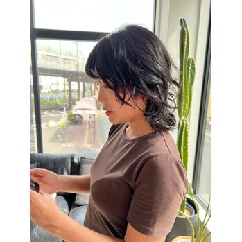 i108216202 【HIKARI】癖毛活かしカット_20240720_1