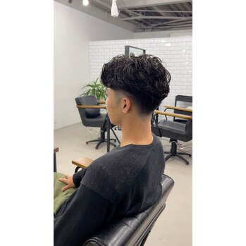 i113425440 【HIKARI】メンズパーマお任せ下さい♪_20241020_3