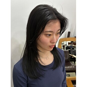 暗めのカラーとスタイリング_20250618_2