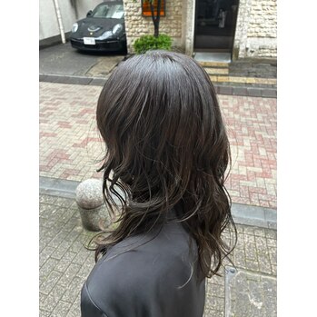 暗めのカラーとスタイリング_20250618_4